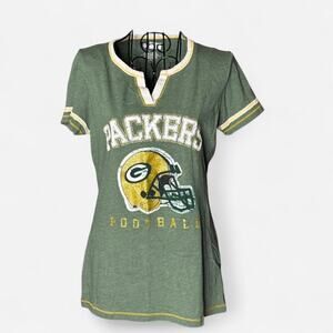 NFL Team Apparel Women’s Green Bay Packers Glitter Helmet V-Neck T-Shirt-Size L